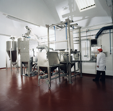 Schüttgut-Transfersystem verdreifacht die Produktion von trockenen Lebensmittelzusatzstoffen